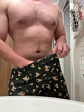 sukebegorilla online show from April 7, 8:09 pm