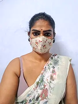 Snapshot of sherlin24 chatting on October 9, 5:33 pm sherlin24 online show from October 9, 5:33 pm