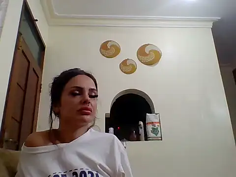 Snapshot of Hotsharwty chatting on January 14, 6:24 pm Hotsharwty online show from January 14, 6:24 pm