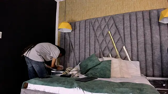 Boss Domiinator online show from November 3, 4:03 am