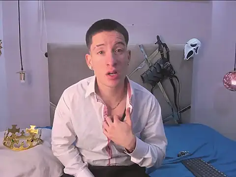 HunterHeat  online show from October 10, 11:53 am