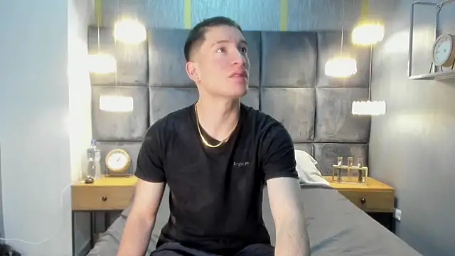 HunterHeat  online show from November 22, 11:53 am