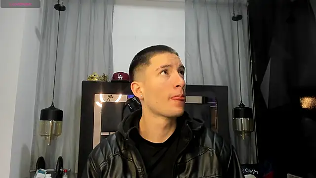 HunterHeat  online show from April 24, 12:07 pm