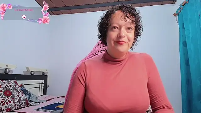 Snapshot of Miss_Oriana chatting on October 2, 2:57 pm Miss Oriana online show from October 2, 2:57 pm