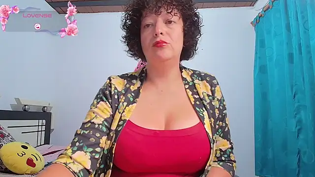 Snapshot of Miss_Oriana chatting on October 14, 4:19 pm Miss Oriana online show from October 14, 4:19 pm