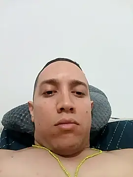 Snapshot of olivo2018 chatting on September 9, 8:19 pm olivo2018 online show from September 9, 8:19 pm