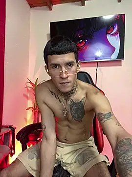 Snapshot of dilan_abraham12 chatting on May 11, 10:32 am dilan abraham12 online show from May 11, 10:32 am