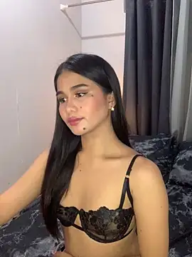 AngelHille online show from September 25, 2:10 pm