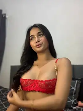Snapshot of AngelHille chatting on April 7, 2:06 pm AngelHille online show from April 7, 2:06 pm