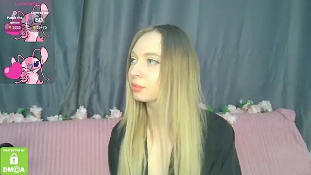 BabbbyFoxxx online show from December 3, 3:03 am