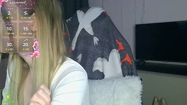 BabbbyFoxxx online show from February 28, 4:02 am