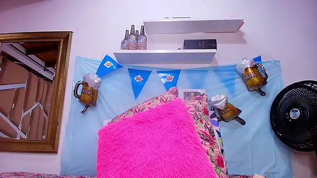 sweegirl69 online show from October 4, 12:25 pm