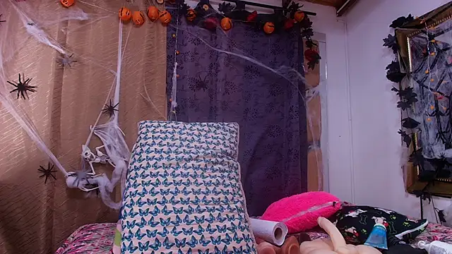 sweegirl69 online show from October 30, 11:55 am