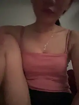 Snapshot of Almond-cute chatting on September 15, 11:05 pm Almond-cute online show from September 15, 11:05 pm