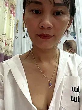 Snapshot of Almond-cute chatting on September 23, 10:51 am Almond-cute online show from September 23, 10:51 am