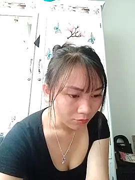 Snapshot of Almond-cute chatting on October 28, 4:16 am Almond-cute online show from October 28, 4:16 am