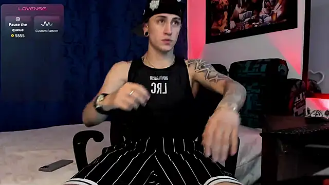 Sebas maverick online show from December 15, 5:44 am