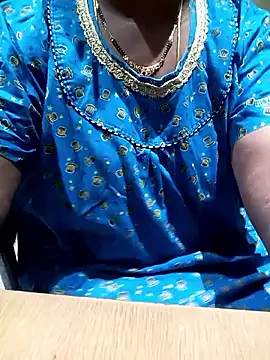 Snapshot of Mee_harini-telugupilla chatting on May 15, 2:46 pm Mee harini-telugupilla online show from May 15, 2:46 pm