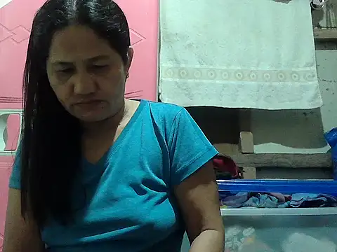 hotmama 063 online show from October 7, 8:17 pm