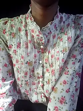 BunnyBloom25 online show from April 13, 6:52 am