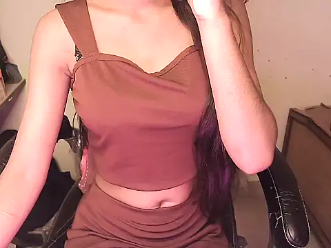 Snapshot of alia_rahil chatting on May 28, 4:21 am alia rahil online show from May 28, 4:21 am