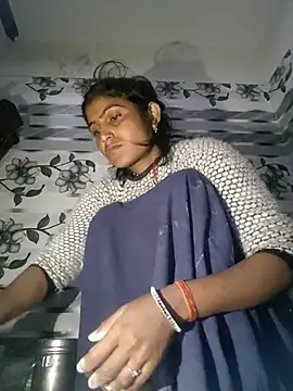 Snapshot of LUCKY_cut chatting on February 3, 2:53 am LUCKY cut online show from February 3, 2:53 am