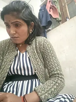 Snapshot of LUCKY_cut chatting on February 10, 6:28 am LUCKY cut online show from February 10, 6:28 am