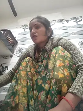 Snapshot of LUCKY_cut chatting on February 14, 2:30 am LUCKY cut online show from February 14, 2:30 am