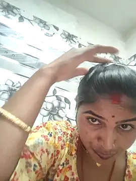 Snapshot of LUCKY_cut chatting on February 15, 9:19 am LUCKY cut online show from February 15, 9:19 am