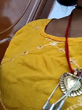 LUCKY cut online show from April 5, 2:42 am