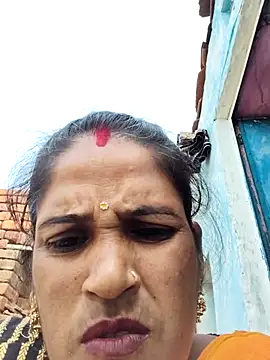Nillohot online show from October 20, 10:05 am