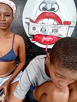 SweetSlenderChoc online show from April 11, 9:13 am