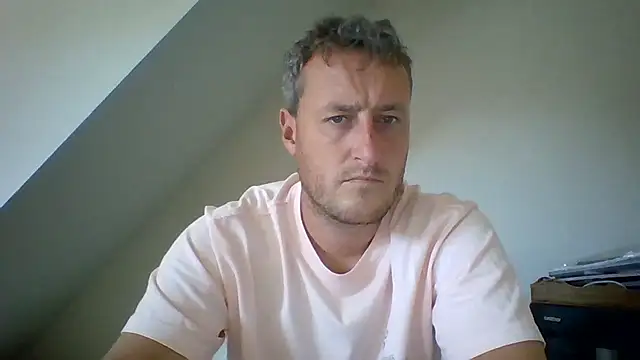 Londonlad818 online show from August 5, 11:46 am