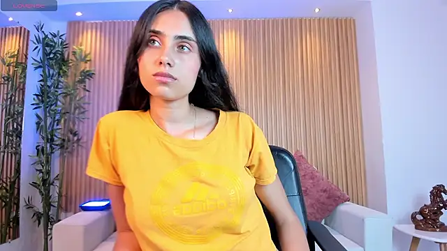 sofiapalacioss online show from November 24, 6:40 pm