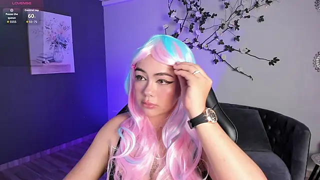 jasmincollin  online show from January 7, 1:41 am