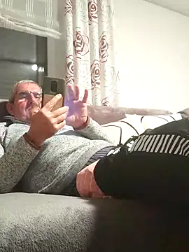 Oldmenhot66 online show from October 30, 5:13 pm