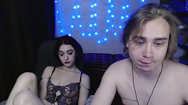 Snapshot of Lust4Money chatting on June 6, 10:03 pm Lust4Money online show from June 6, 10:03 pm