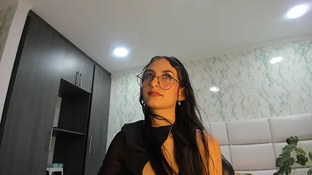 Snapshot of ValerySkinnyy chatting on September 25, 12:14 am ValerySkinnyy online show from September 25, 12:14 am