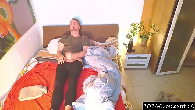 EdelHolz91 online show from January 9, 4:26 am