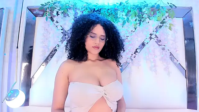 Lilithadams1 online show from February 12, 2:56 pm