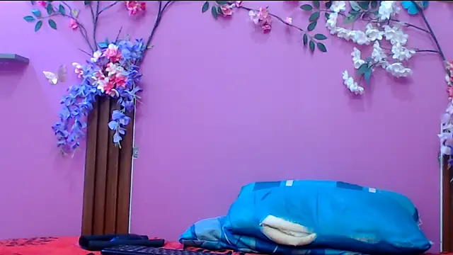 skinnysofia18 online show from October 25, 12:56 pm