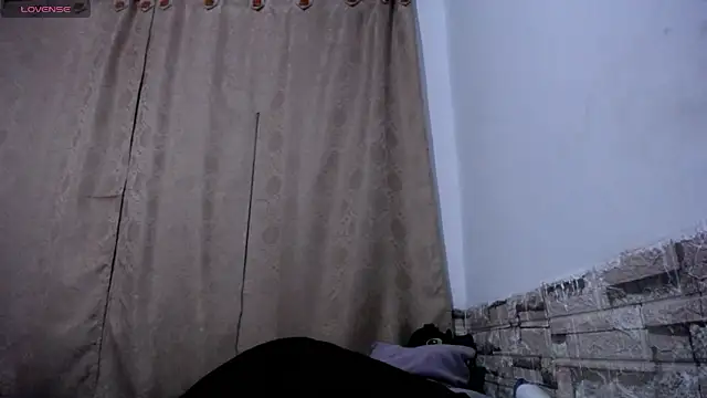 Snapshot of Bicky_24 chatting on April 23, 8:13 am Bicky 24 online show from April 23, 8:13 am