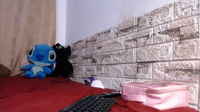 Snapshot of Bicky_24 chatting on May 20, 8:09 am Bicky 24 online show from May 20, 8:09 am