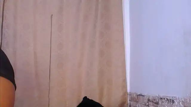 Snapshot of Bicky_24 chatting on June 5, 10:37 pm Bicky 24 online show from June 5, 10:37 pm