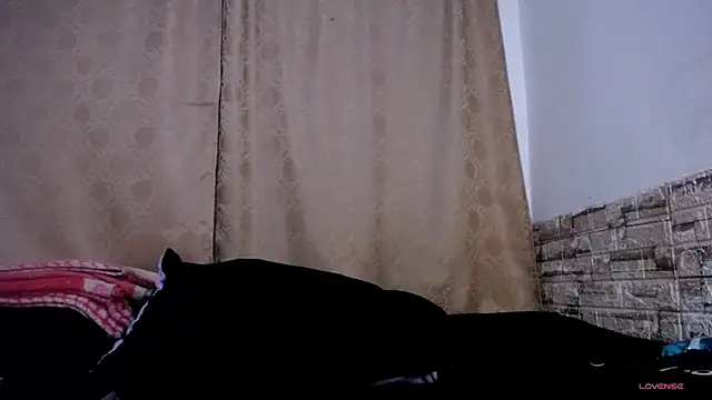 Snapshot of Bicky_24 chatting on July 4, 7:58 am Bicky 24 online show from July 4, 7:58 am