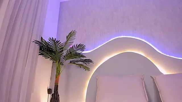 CannelaSmith online show from April 14, 12:44 pm