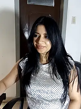 ValerieLove  online show from September 12, 7:58 pm