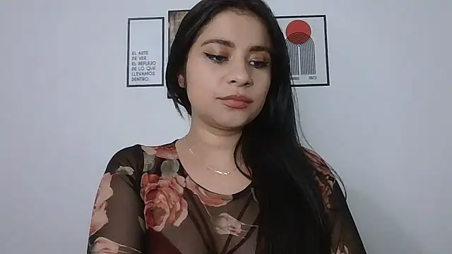 Snapshot of ValerieLove_ chatting on March 5, 11:12 pm ValerieLove online show from March 5, 11:12 pm
