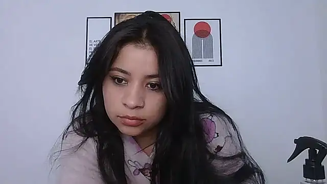 Snapshot of ValerieLove_ chatting on March 14, 12:21 pm ValerieLove online show from March 14, 12:21 pm