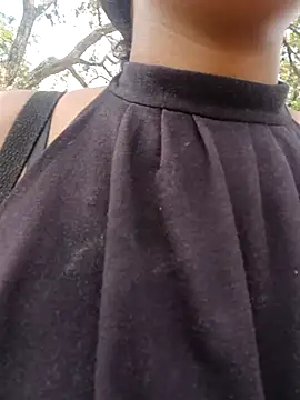 Snapshot of MoniqueMulberry chatting on October 2, 6:15 pm MoniqueMulberry online show from October 2, 6:15 pm